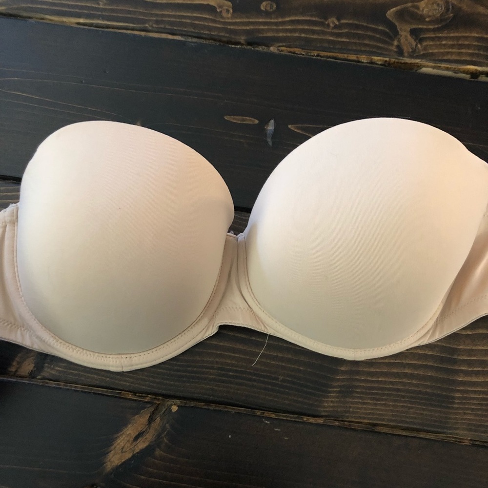 victoria’s secret pink strapless push up bra